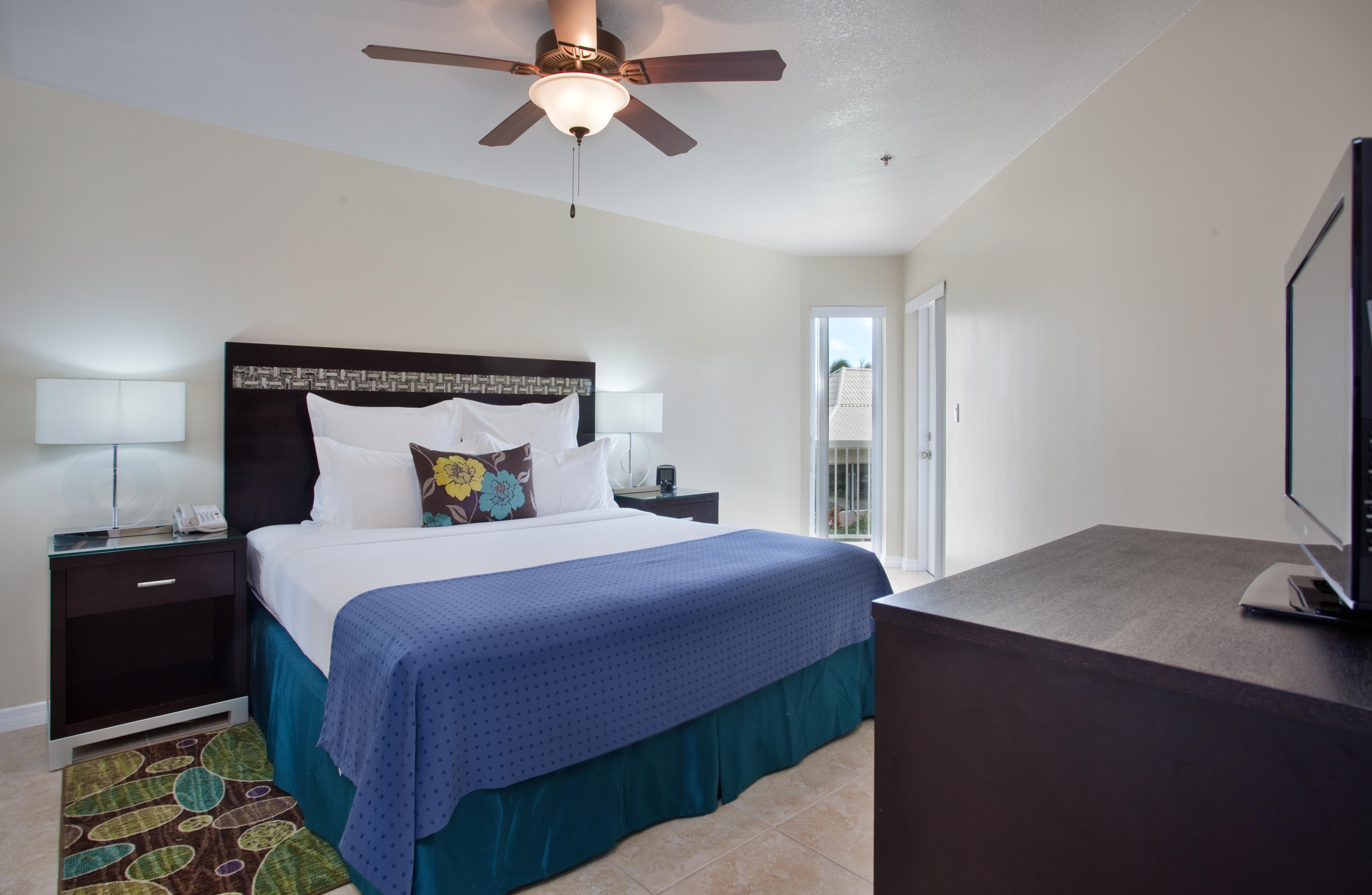 Holiday Inn Resort Grand Cayman By Ihg (Adults Only) West Bay Exterior foto